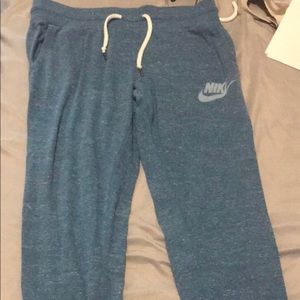 Nike Women Active Capri Pants Small Blue